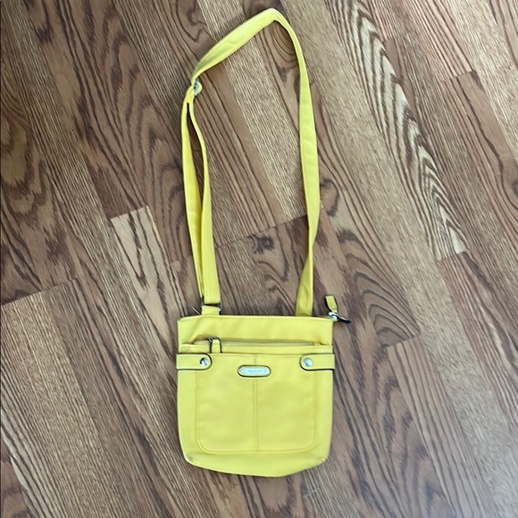 Rosetti Handbags - Rossetti Yellow Crossbody Bag